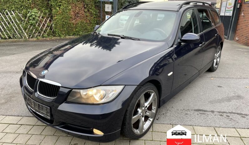 BMW 320i Touring voll