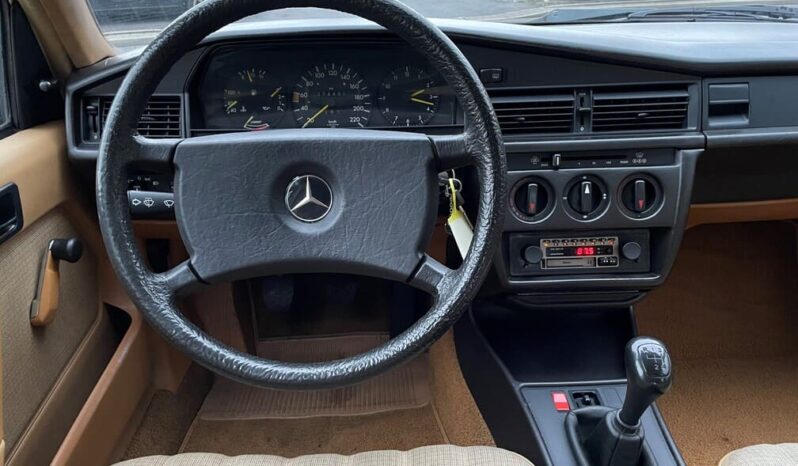 Mercedes-Benz 190 Oldtimer mit H-Kennzeichen full