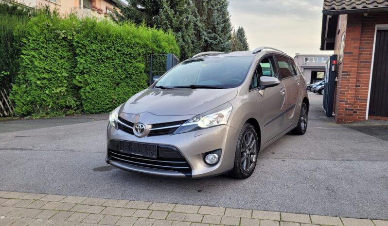 Toyota Verso 1.6l D-4D Start/Stop Executive 7-Sitzer zu verkaufen