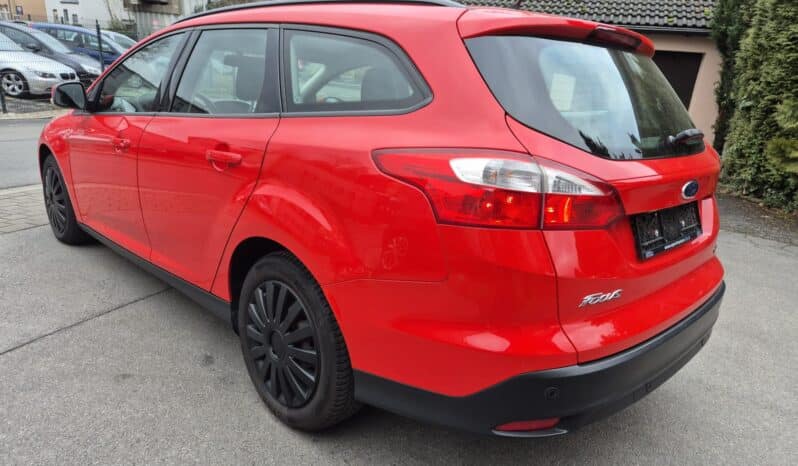 Gebrauchter Ford Focus Turnier 1,0 Trend zu verkaufen full